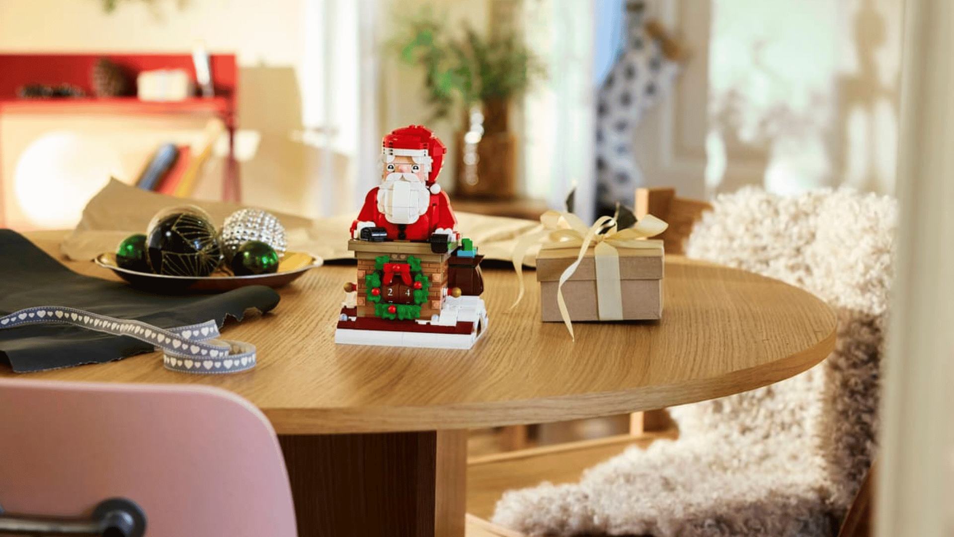 LEGO Santa’s Holiday Countdown (40874) | Price & Details